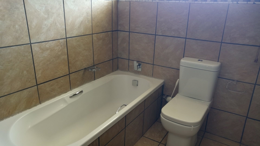 1 Bedroom Property for Sale in Potchefstroom North West